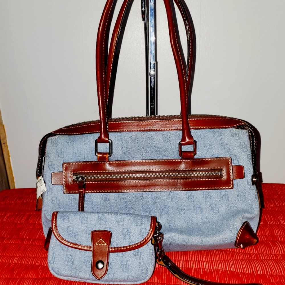 Dooney &Bourke key, fab Wallet Shoulder Bag - Picture 7 of 12